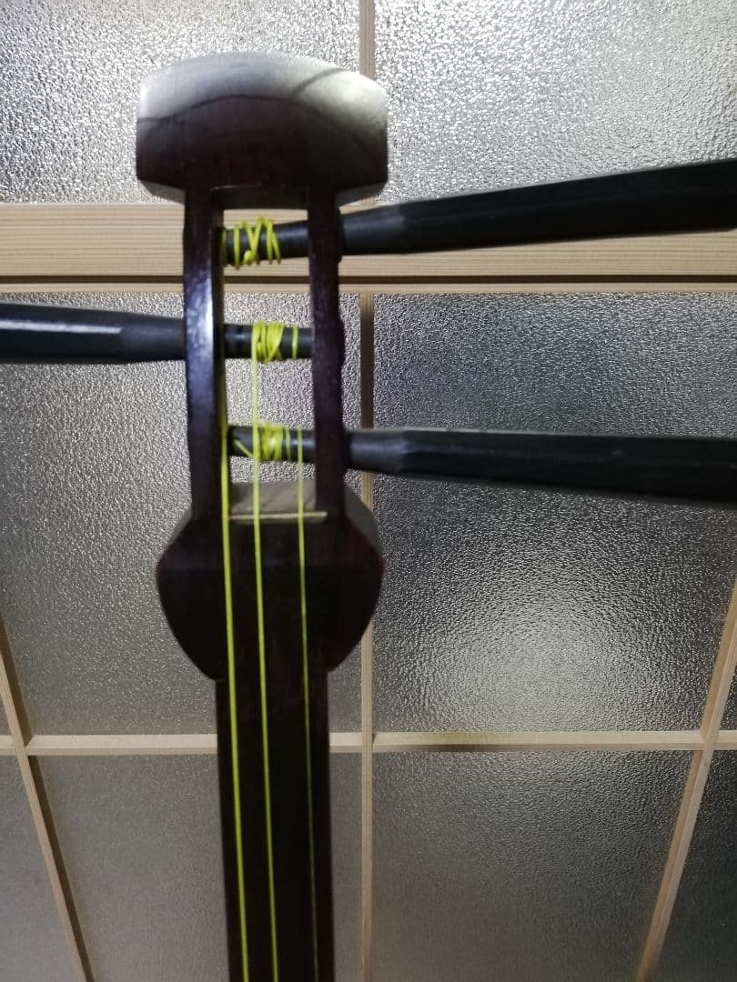 三味線本体と専用ケース