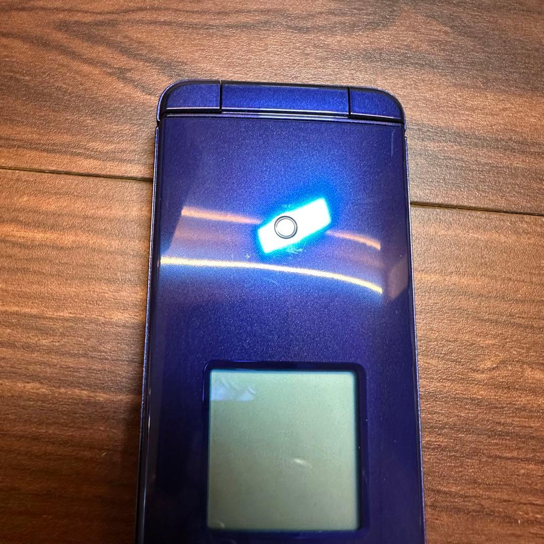 au KYOCERA KYF41SLA かんたんケータイ ガラケー 5304