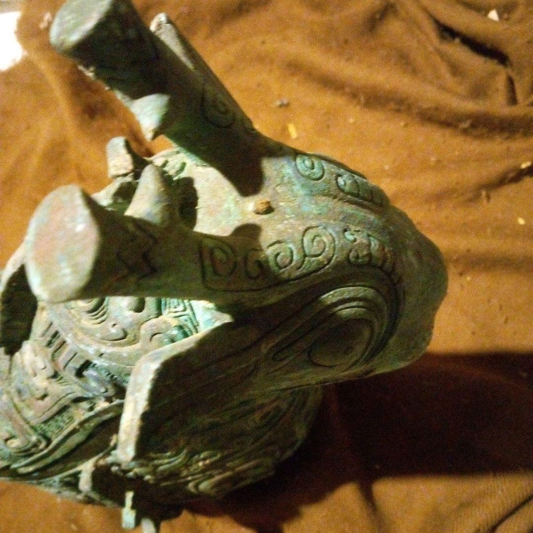 中国　古代青銅器　獣