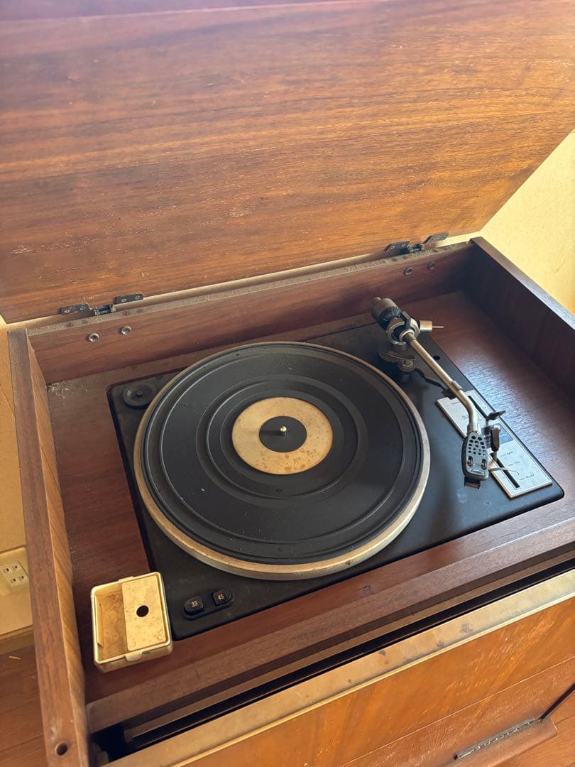 アンティーク　レコードプレーヤー　レトロ