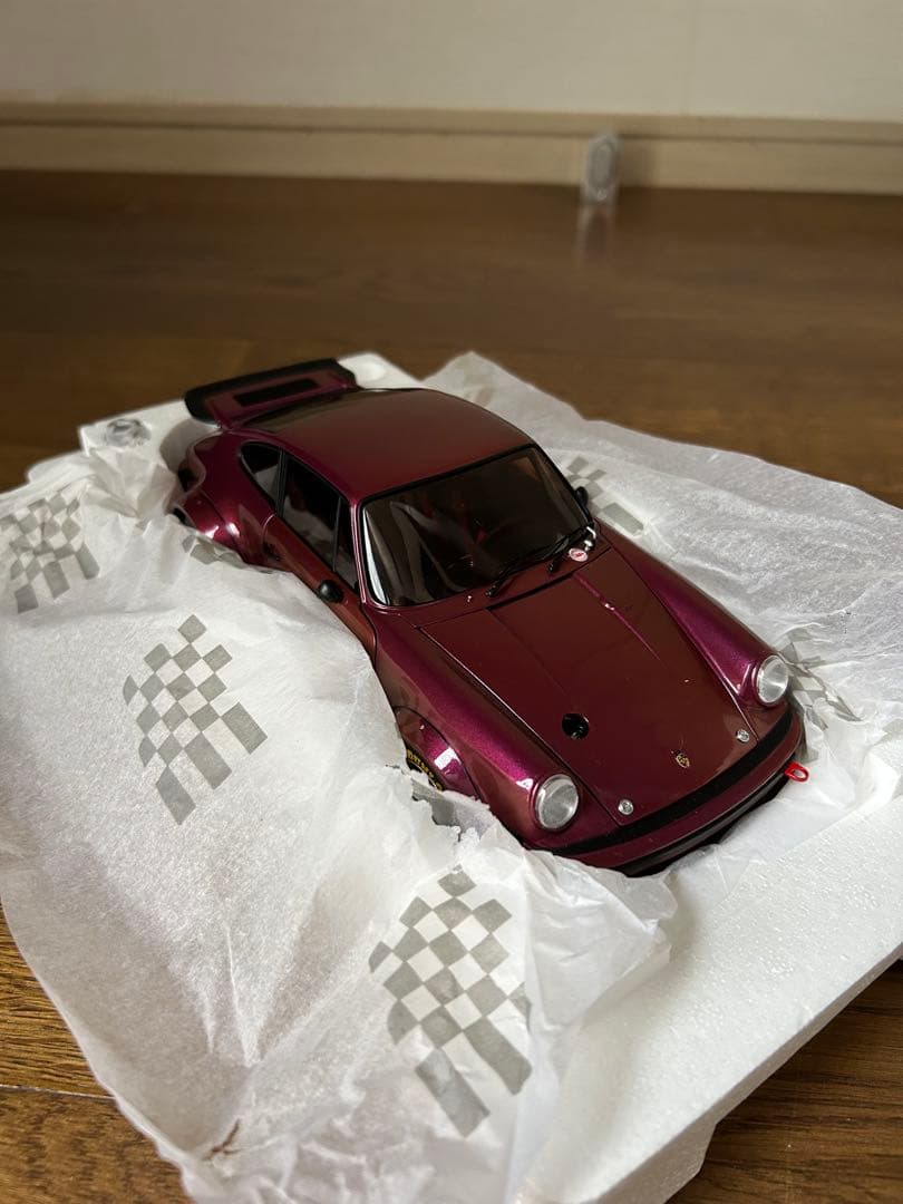 EXOTO 1/18 ポルシェ934 In Standox 未使用品