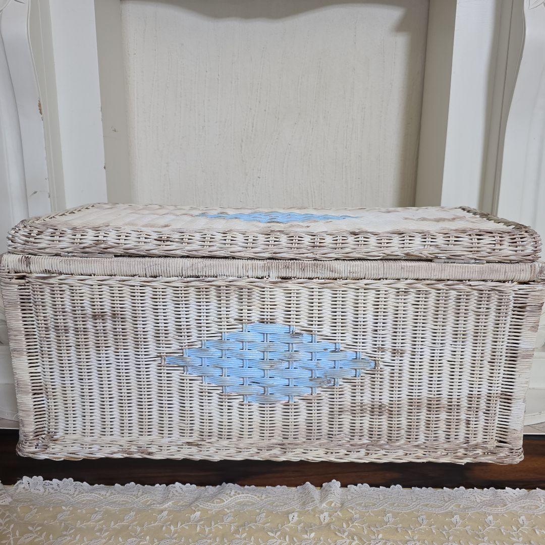 アンティーク　ヴィンテージ　バスケット　椅子　ラタン　パステル　シャビー　収納