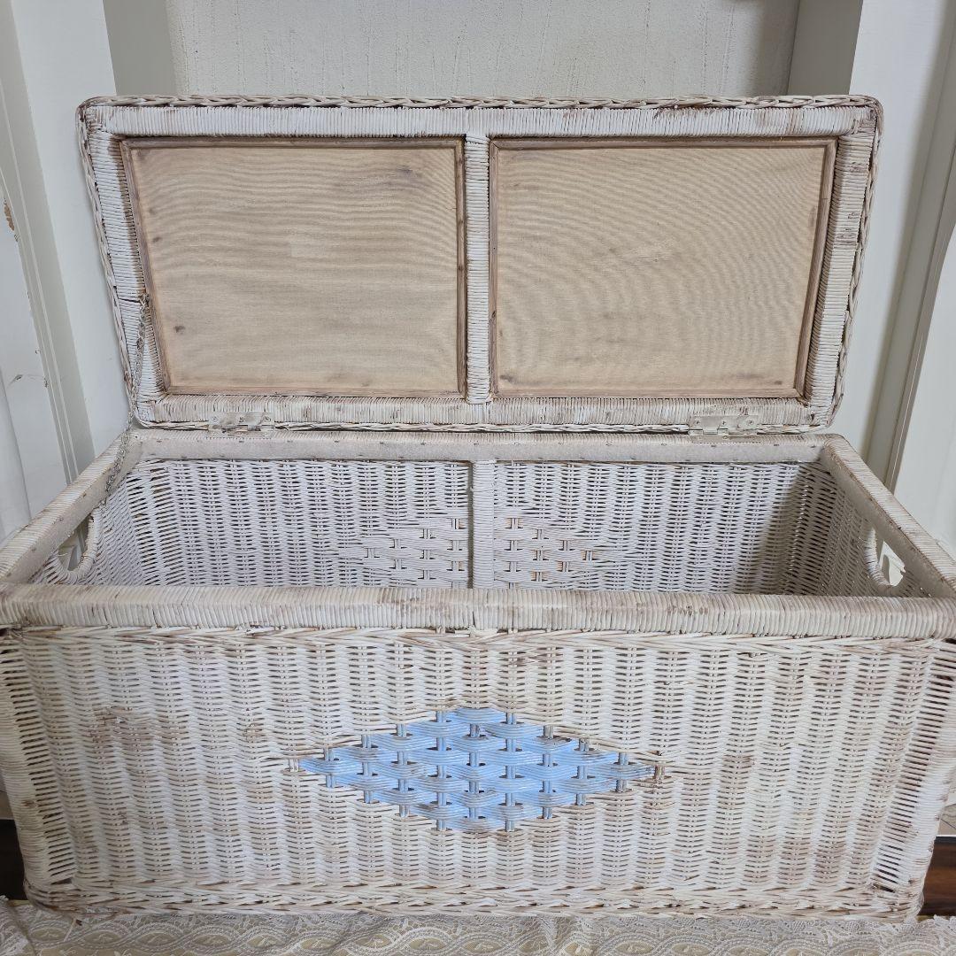 アンティーク　ヴィンテージ　バスケット　椅子　ラタン　パステル　シャビー　収納