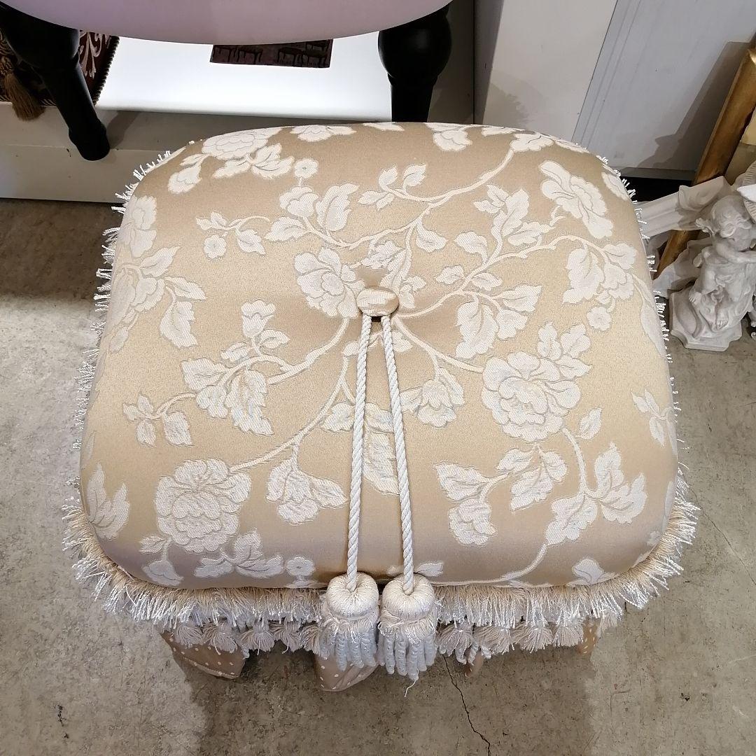 Φ【美品】ジェニファーテイラー Heirloom オットマン フットスツール ①