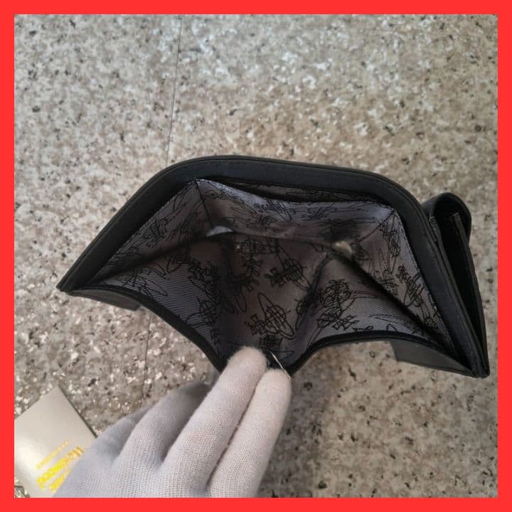 【新品未使用】ヴィヴィアンウエストウッド三つ折り財布　165VW765　ブラック