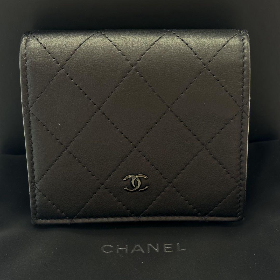 ♡未使用♡ シャネル ココマーク マトラッセ 二つ折り財布 ブラック
