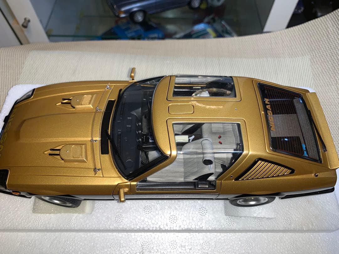 オートアート　1/18 西部警察スーパーZ