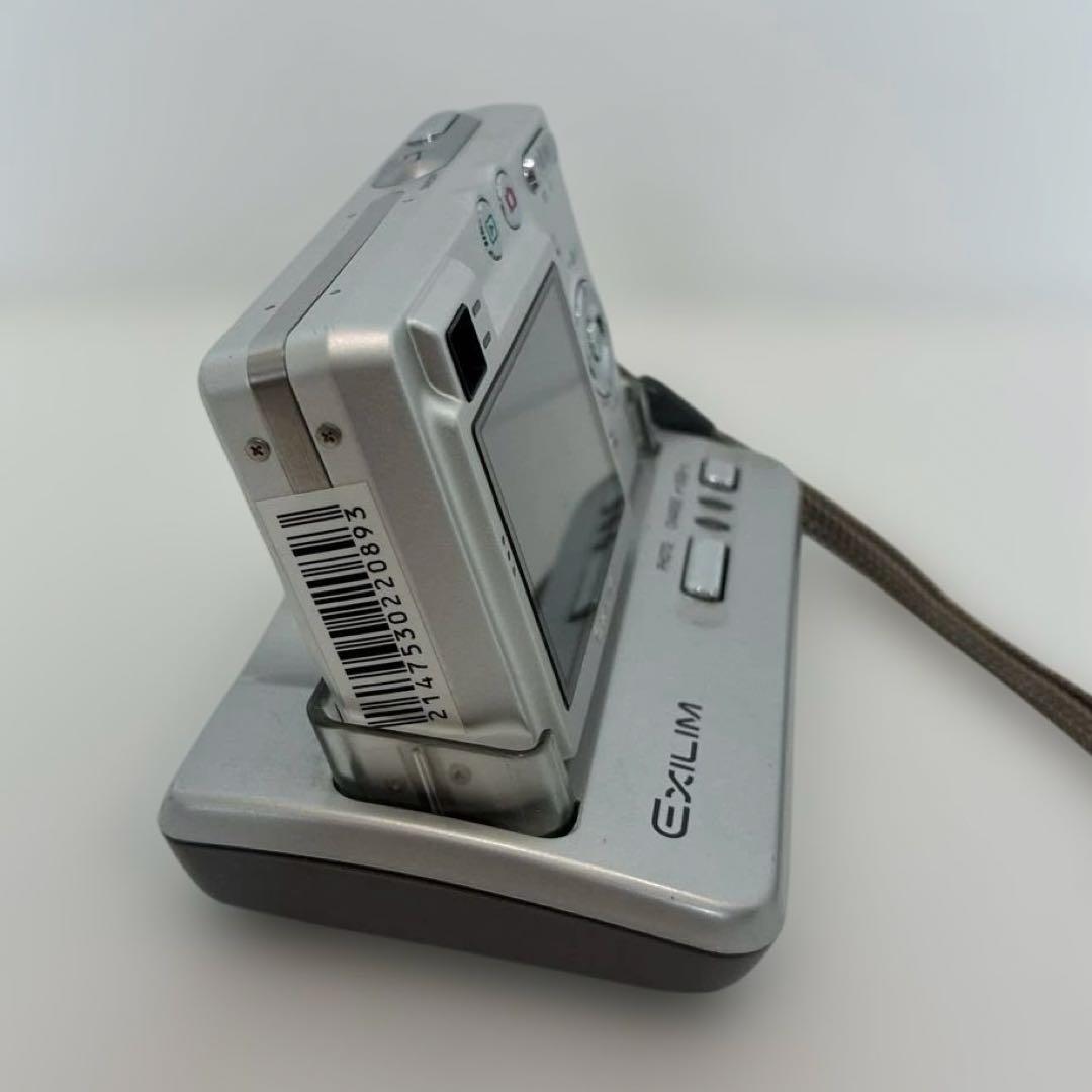 CASIO EX-Z50デジカメ．充電器付き