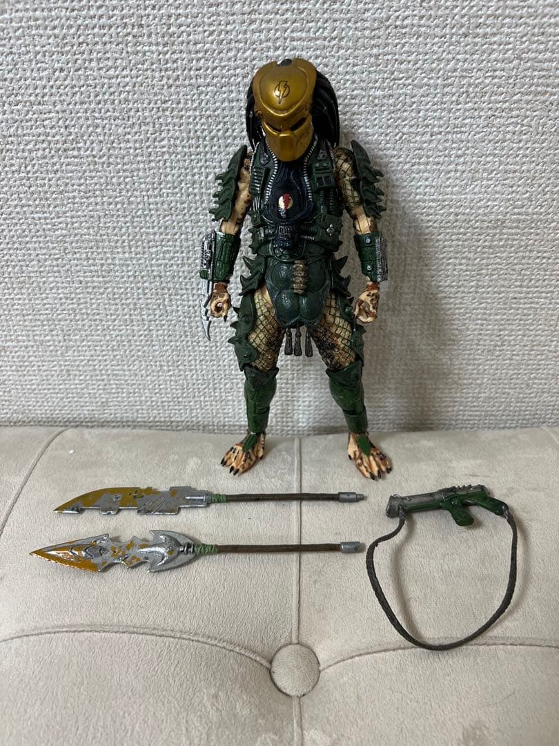 neca ブロークンタスク　プレデター