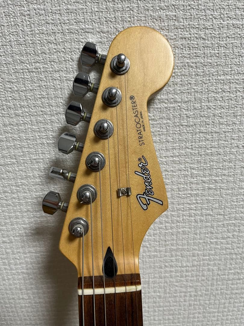 Fender Japanストラトキャスタータイプ　エレキギター
