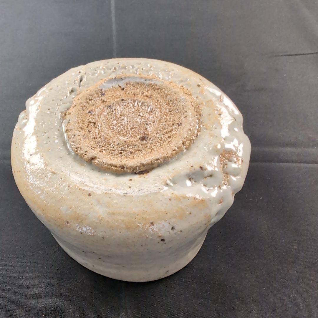 西岡小十 氏作 馬盥彫唐津茶碗 唐津茶碗 馬盥茶碗 白磁茶碗 合わせ箱付き