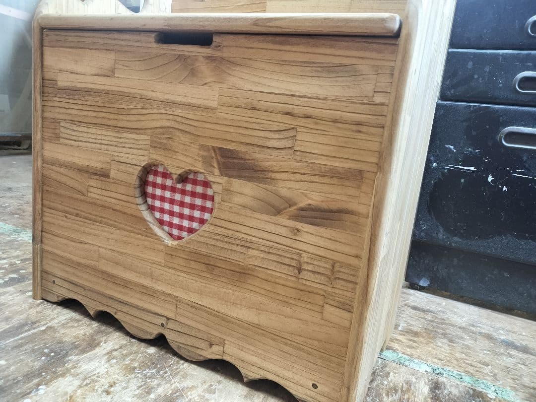 su　カントリー家具　ベンチチェスト