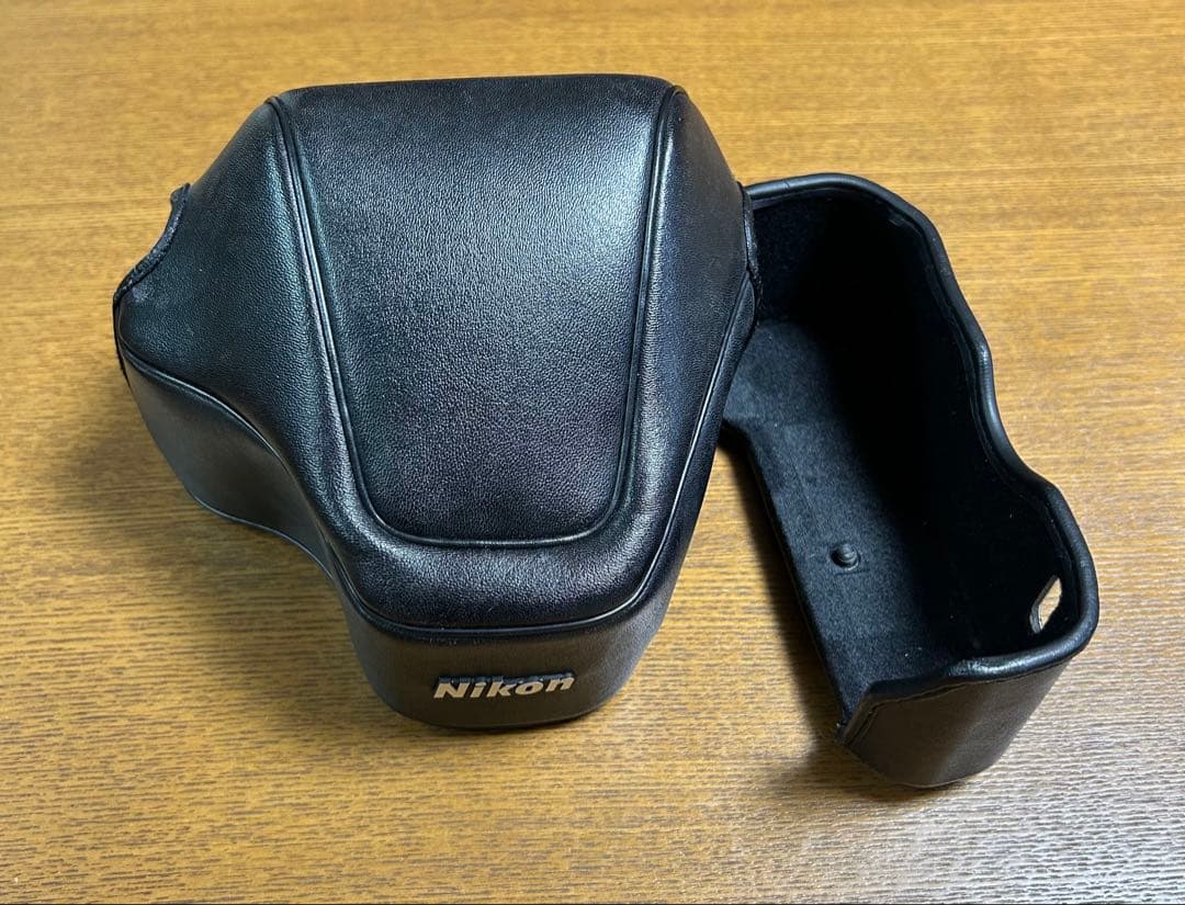 フィルム一眼レフカメラ「Nikon F-801s」　ストロボその他セット