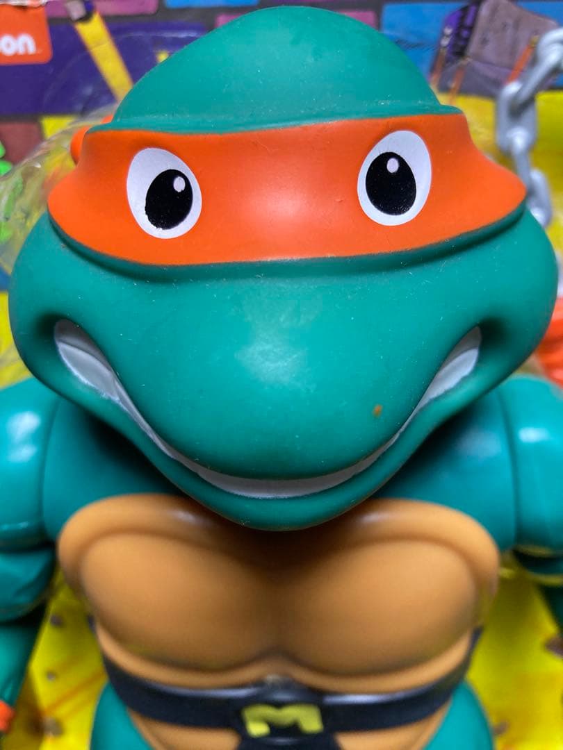 ミュータント タートルズ ジャイアント フィギュア復刻版プレイメイツ