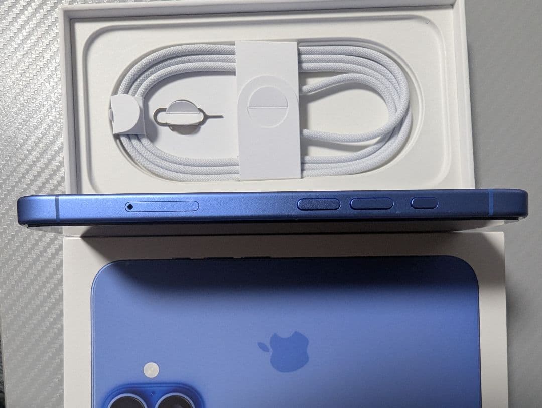 iPhone16 128gb ウルトラマリン　シムフリー