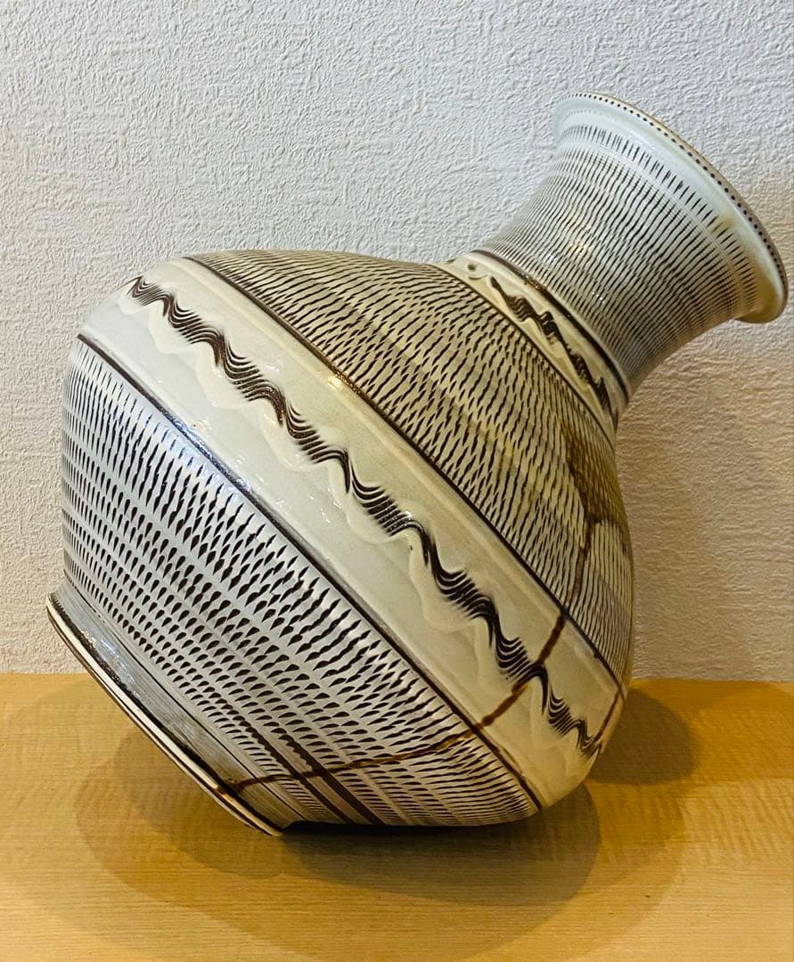 【小鹿田焼】　陶器　花瓶　壺　インテリア　床の間飾り　飛びかんな　打ち掛け