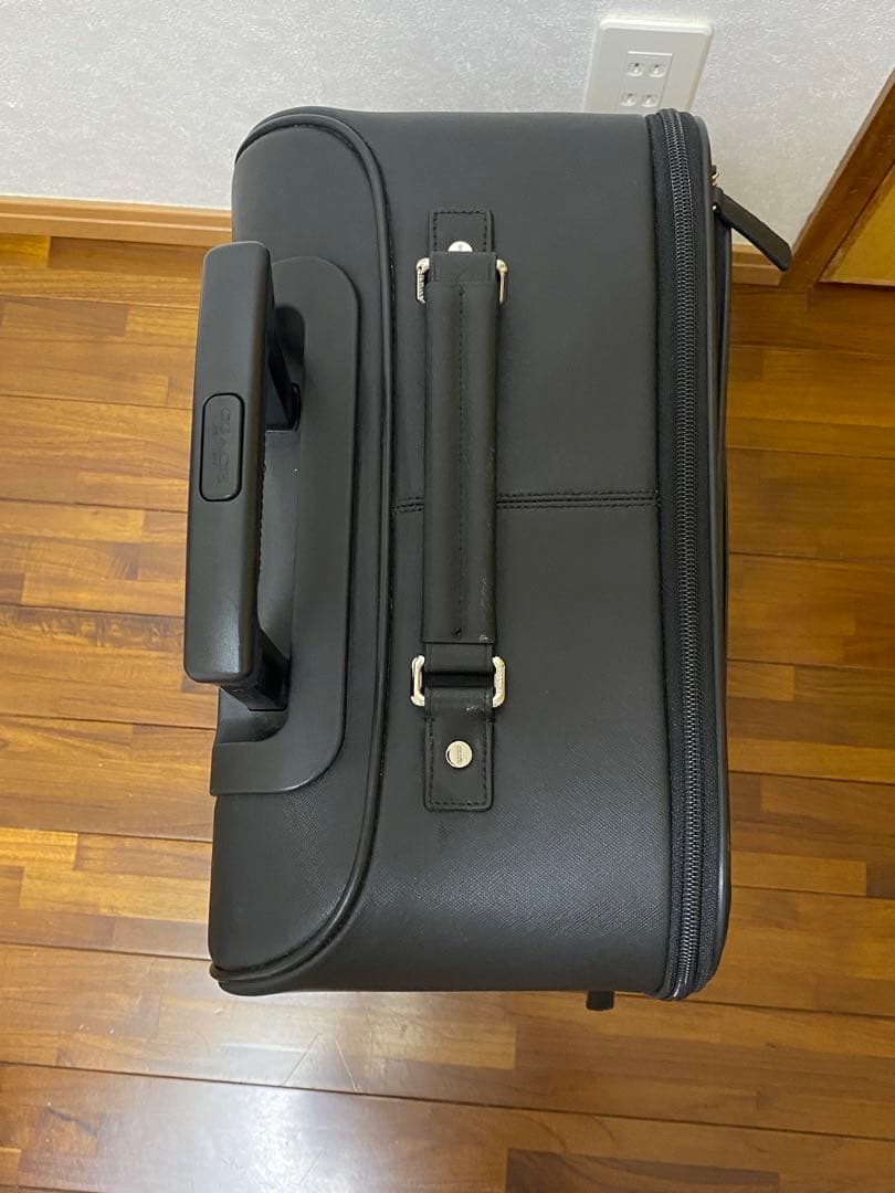美品　COACH コーチ 2輪 黒キャリーケース　スーツケース