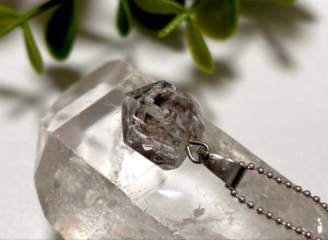 究極品質　奇跡のドリームストーン　幻のアルティメイトハーキマーダイヤモンドのPT