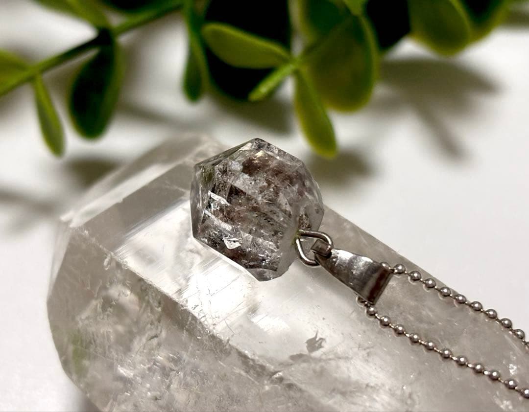 究極品質　奇跡のドリームストーン　幻のアルティメイトハーキマーダイヤモンドのPT