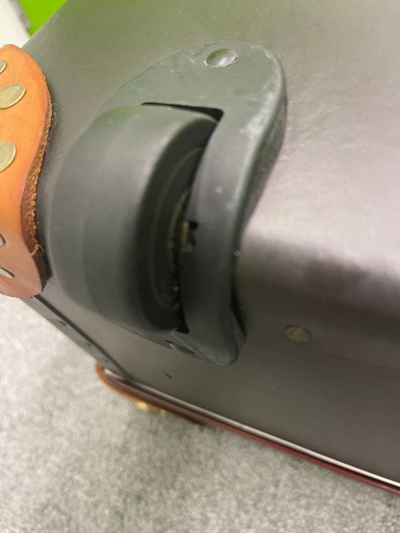 グローブトロッター Globe Trotter サファリ 28 美品