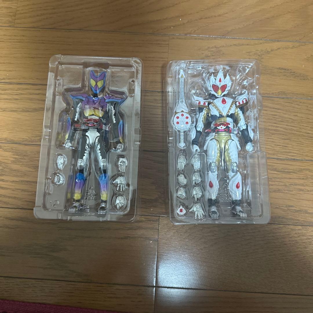 shfiguarts仮面ライダーガブ　セット