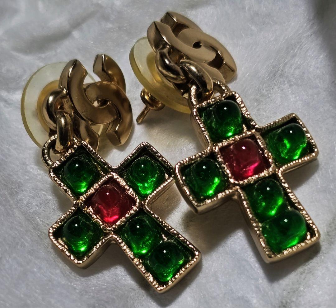 サ*ラ様 シャネル　CHANEL　ピアス　十字架／クロス　ロゴ