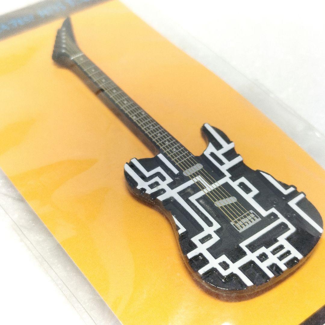 布袋寅泰 ギター ピンバッジ GREATEST HITS TOUR TE-HT