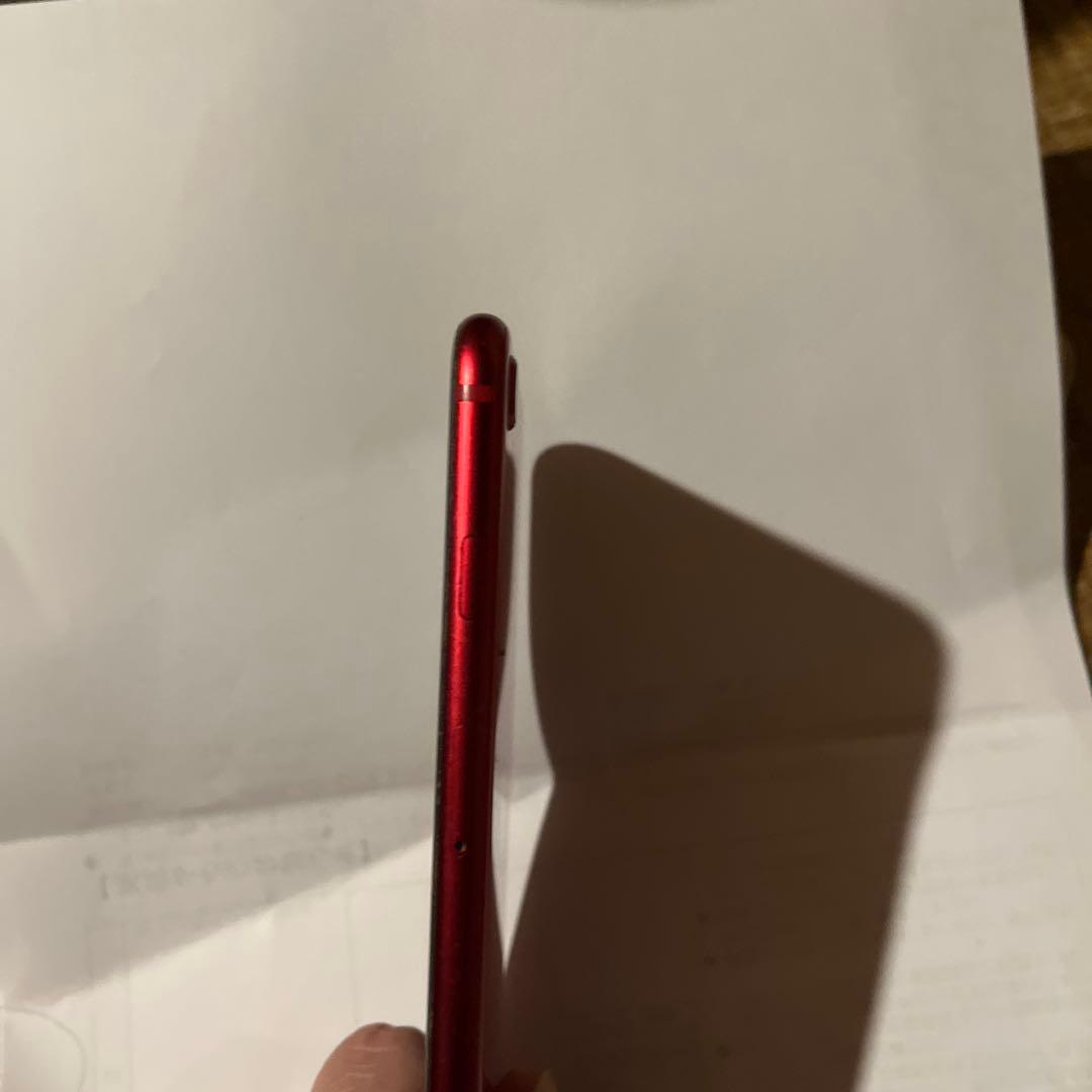 Apple iPhone SE (第2世代) 赤 本体