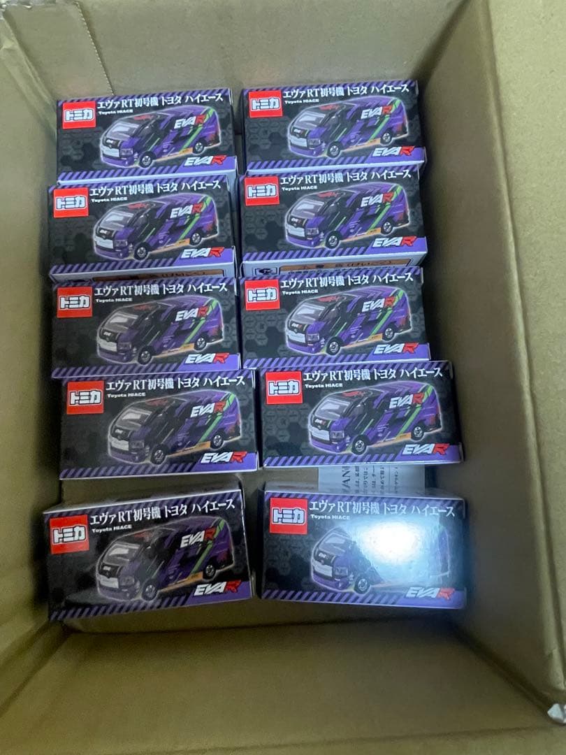 トミカ エヴァRT初号機 トヨタ ハイエース 10個