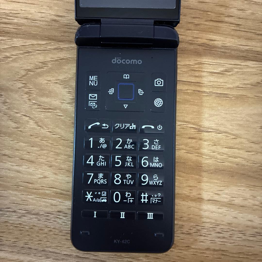 docomo DIGNO KY-42C ブラック 携帯 本体used品初期化済み