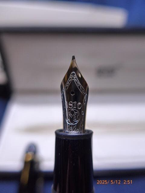 新品未使用のマイスターシュテュック#146 万年筆（F）保証書、ケース付き