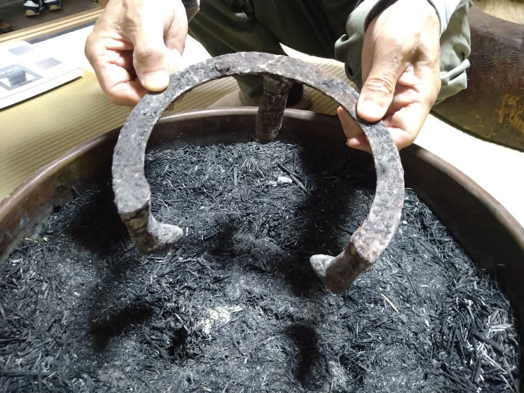 火鉢 杉（おそらく屋久杉）直径約80cm 五徳付き