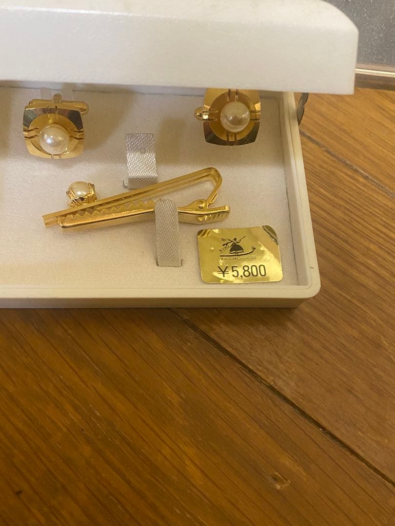 遺品整理　アクセサリー　記念メダル　アンティーク　時計　まとめ