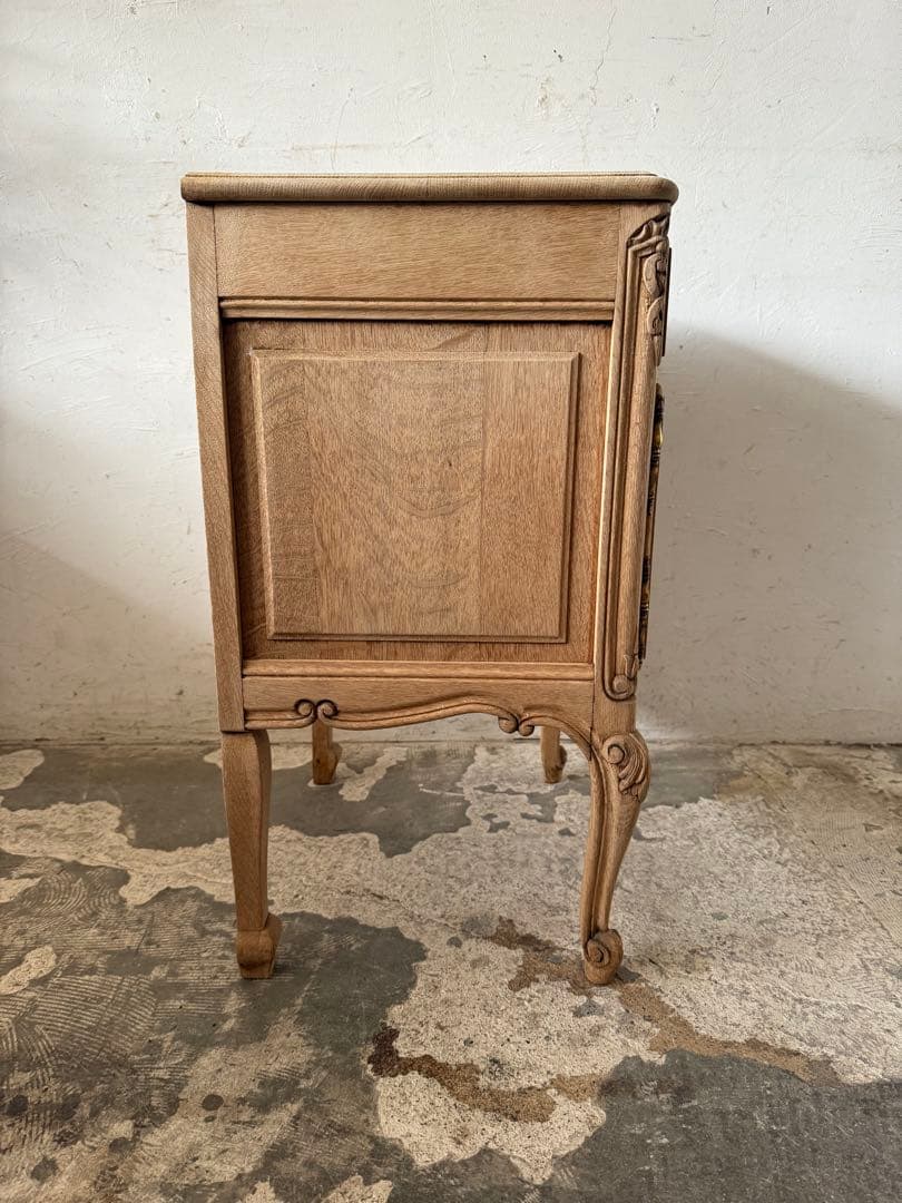 ビンテージ ベッドサイドドロワーキャビネット　ベッドサイドテーブル 剥離