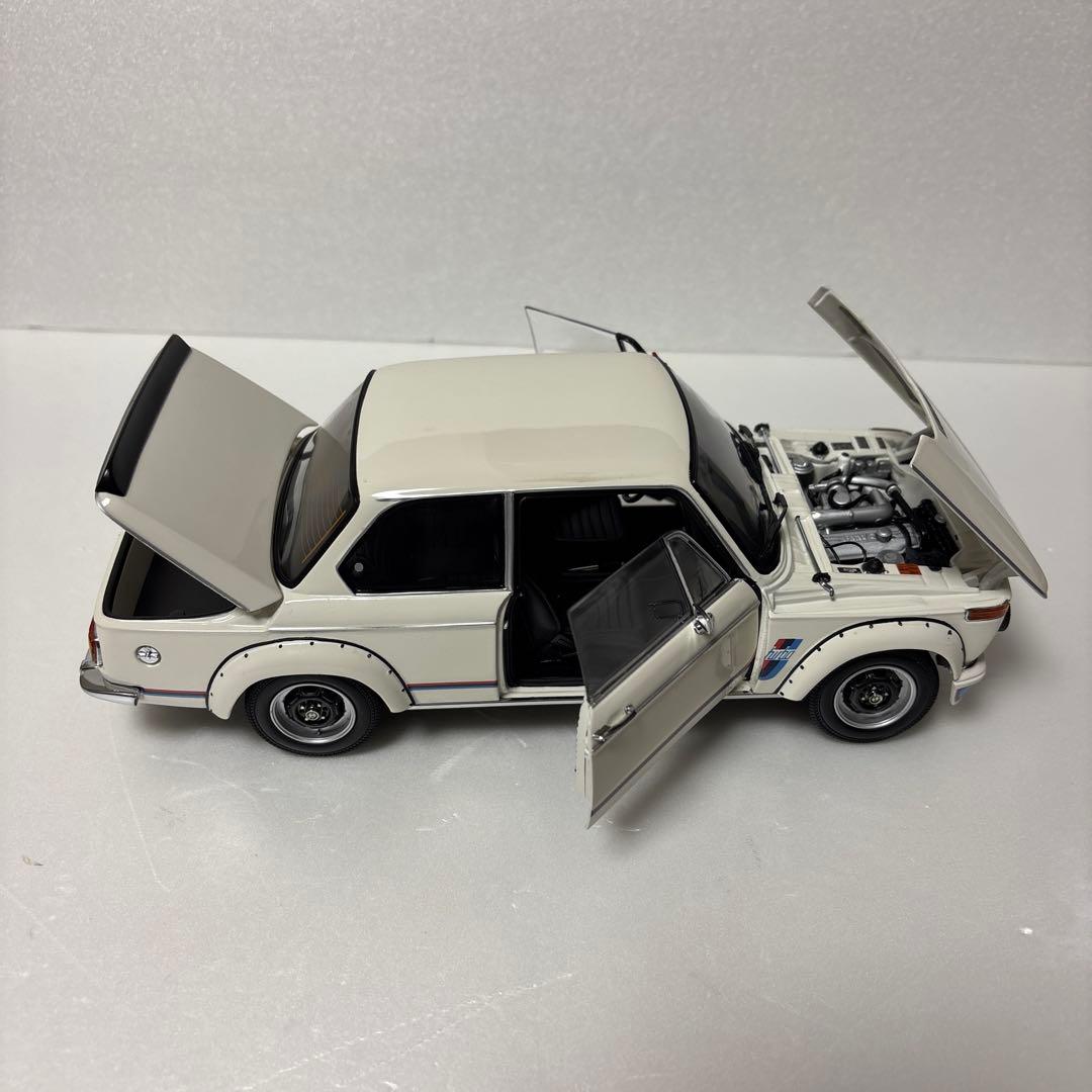 ミニカー BMW 2002 TURBO (KYOSHO)
