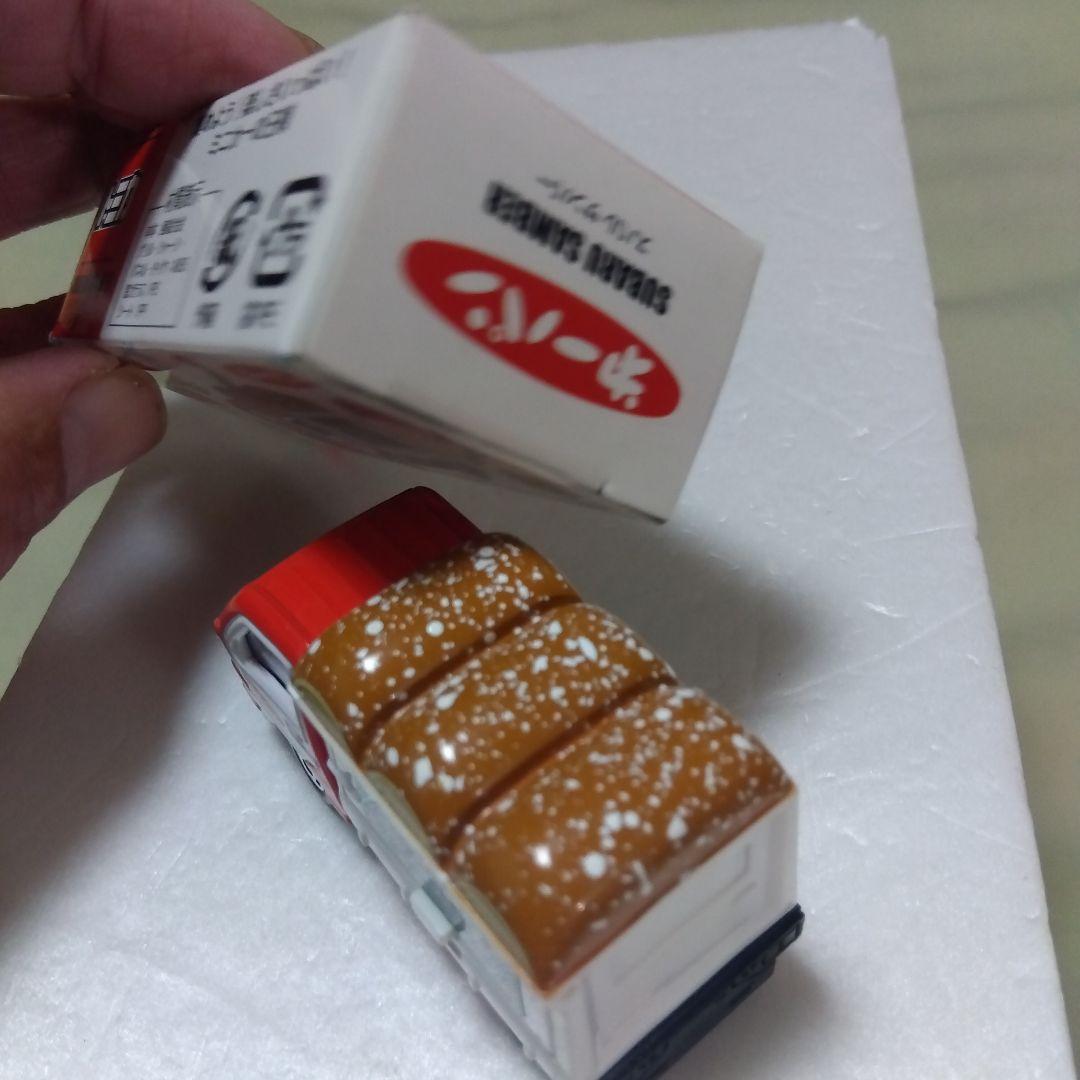 トミカ 第一パン スバルサンバー クリスマスver　赤/白　特注ミニカーです。