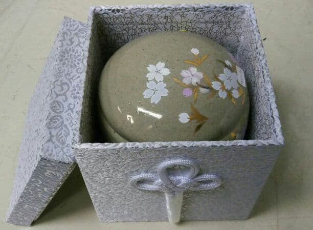 金彩吉野桜 安らぎのお骨壺〔5寸〕