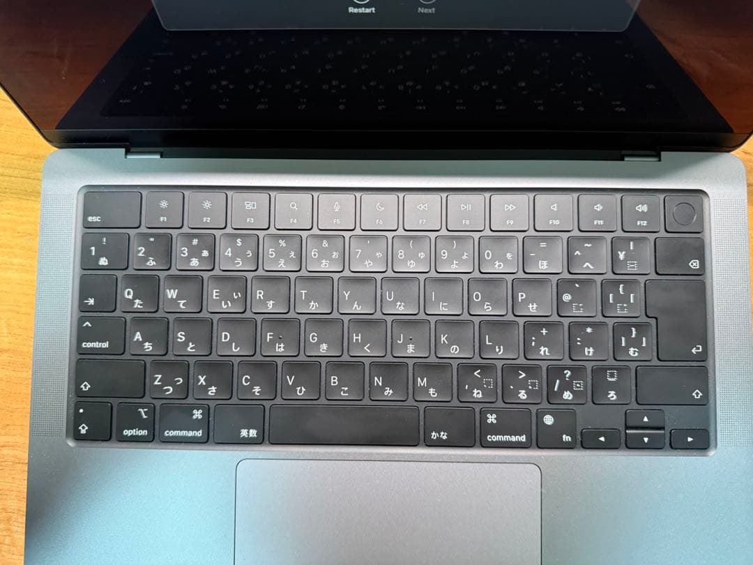 交渉可：MacBook Pro 14インチ M3 8GB 512GB