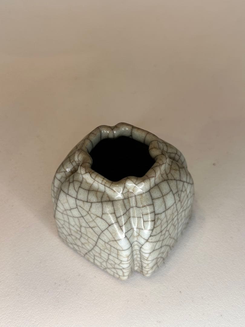 中国 宋代 哥窯 水盂 小壺形 開片釉 古陶磁 文房具 時代物 骨董品