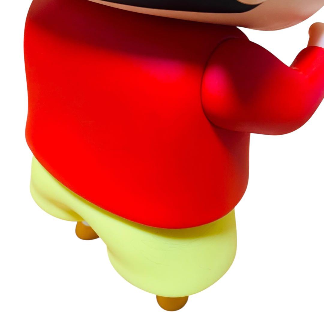 クレヨンしんちゃん 特大フィギュア