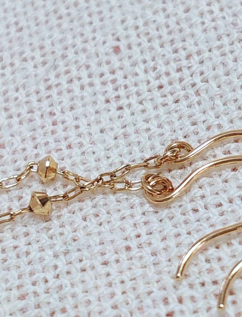 未使用品 k18 天然イエローサファイア ピアス