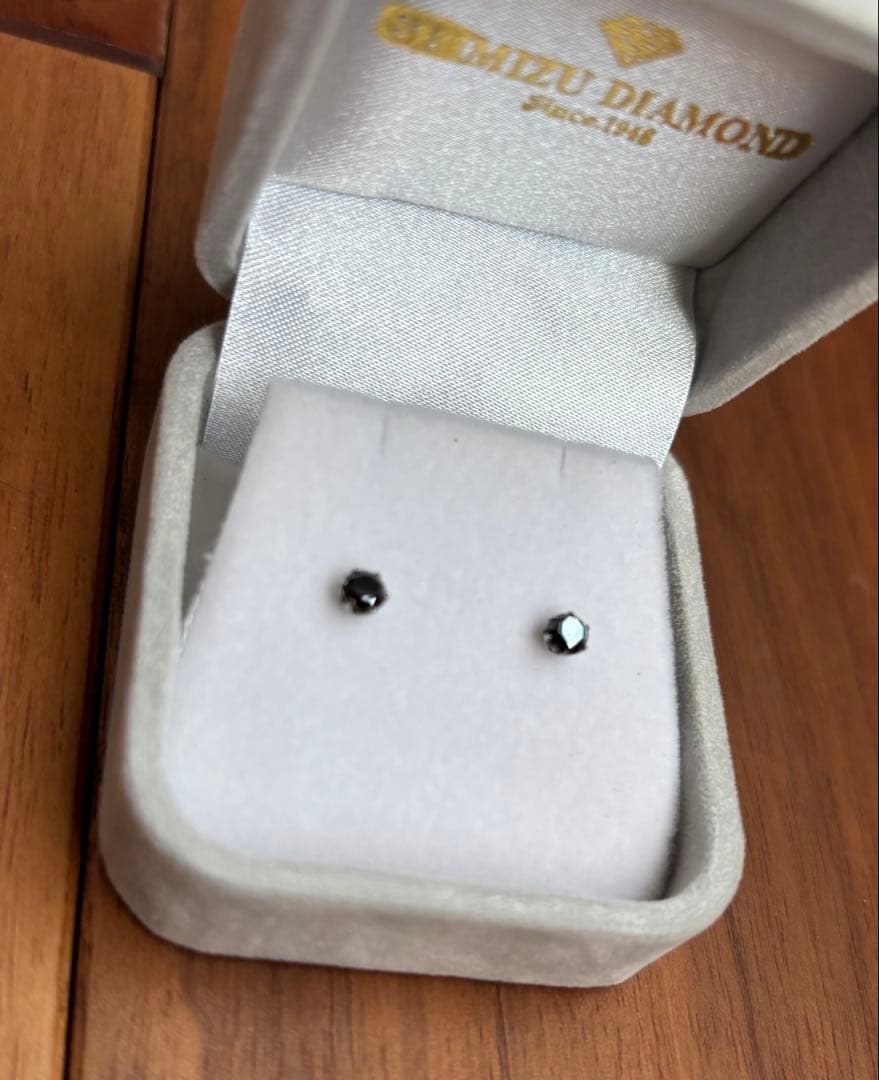 ブラックダイヤモンド ピアス　美品