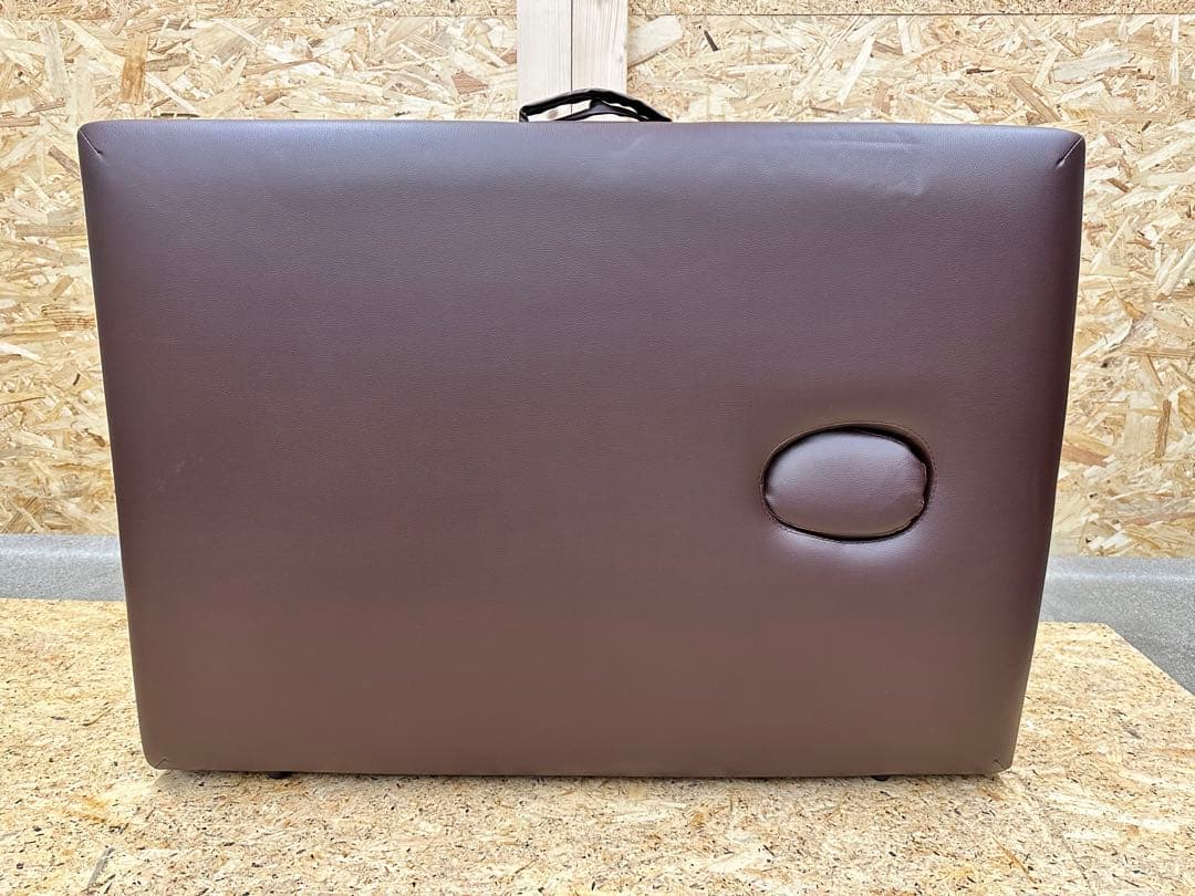 ビューティーガレージ⭐︎整体ベッド・エステ・施術台☆美品・折りたたみ式