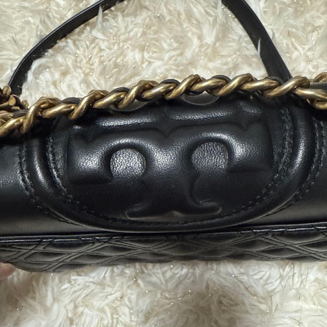 トリーバーチ　キルティング クロスボディ ゴールドチェーン ブラック