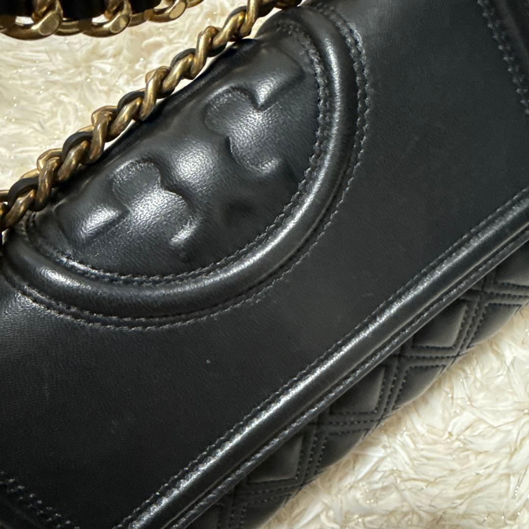 トリーバーチ　キルティング クロスボディ ゴールドチェーン ブラック