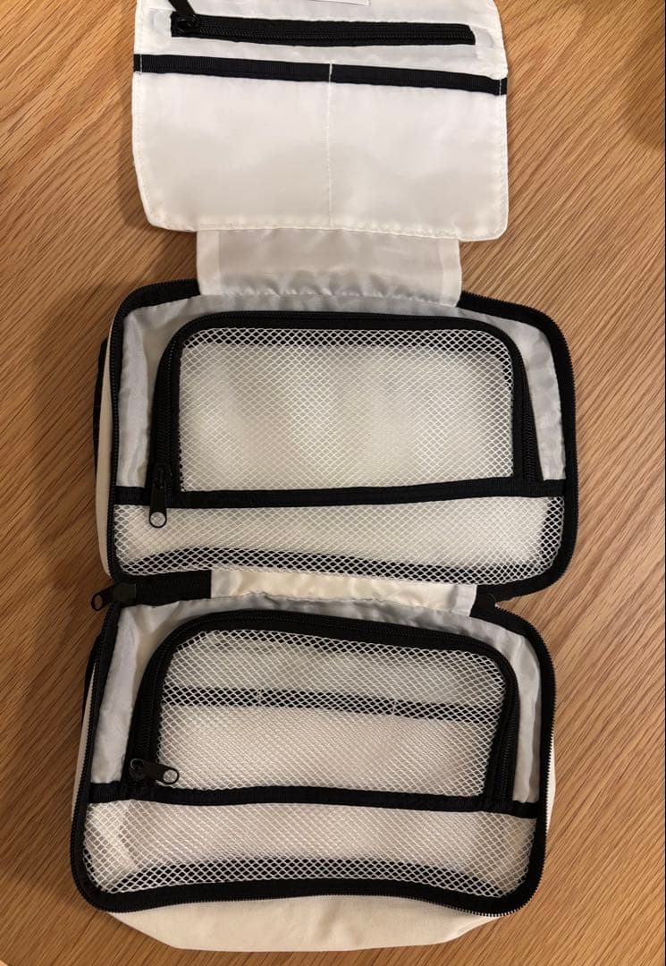 プライベートスプーンズクラブ　アメニティポーチ