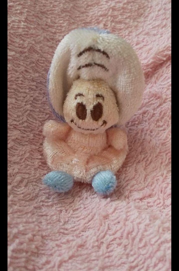 ヤングオイスター ディズニー マスコット 牡蠣の赤ちゃん ストラップ