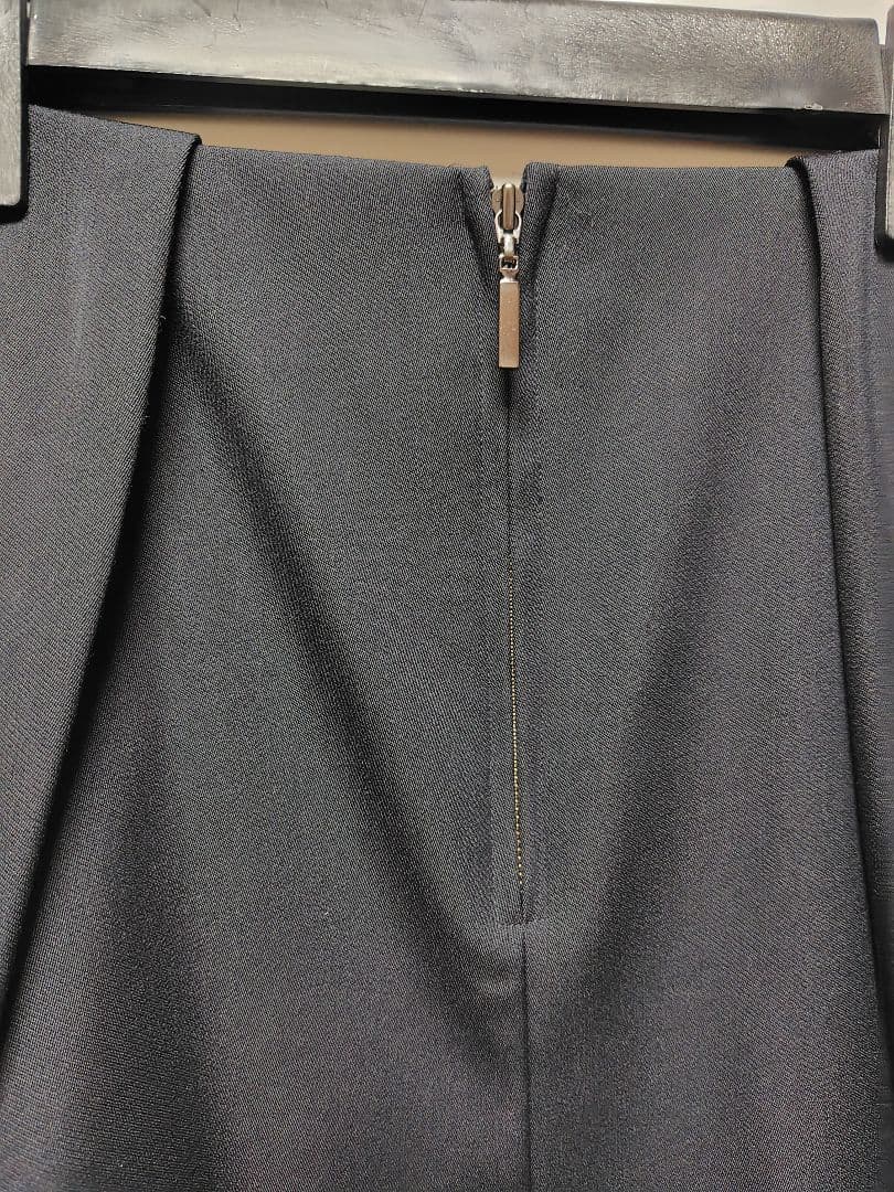 エムプルミエブラック　スカート　ネイビー 新品・未使用　定価26,400円