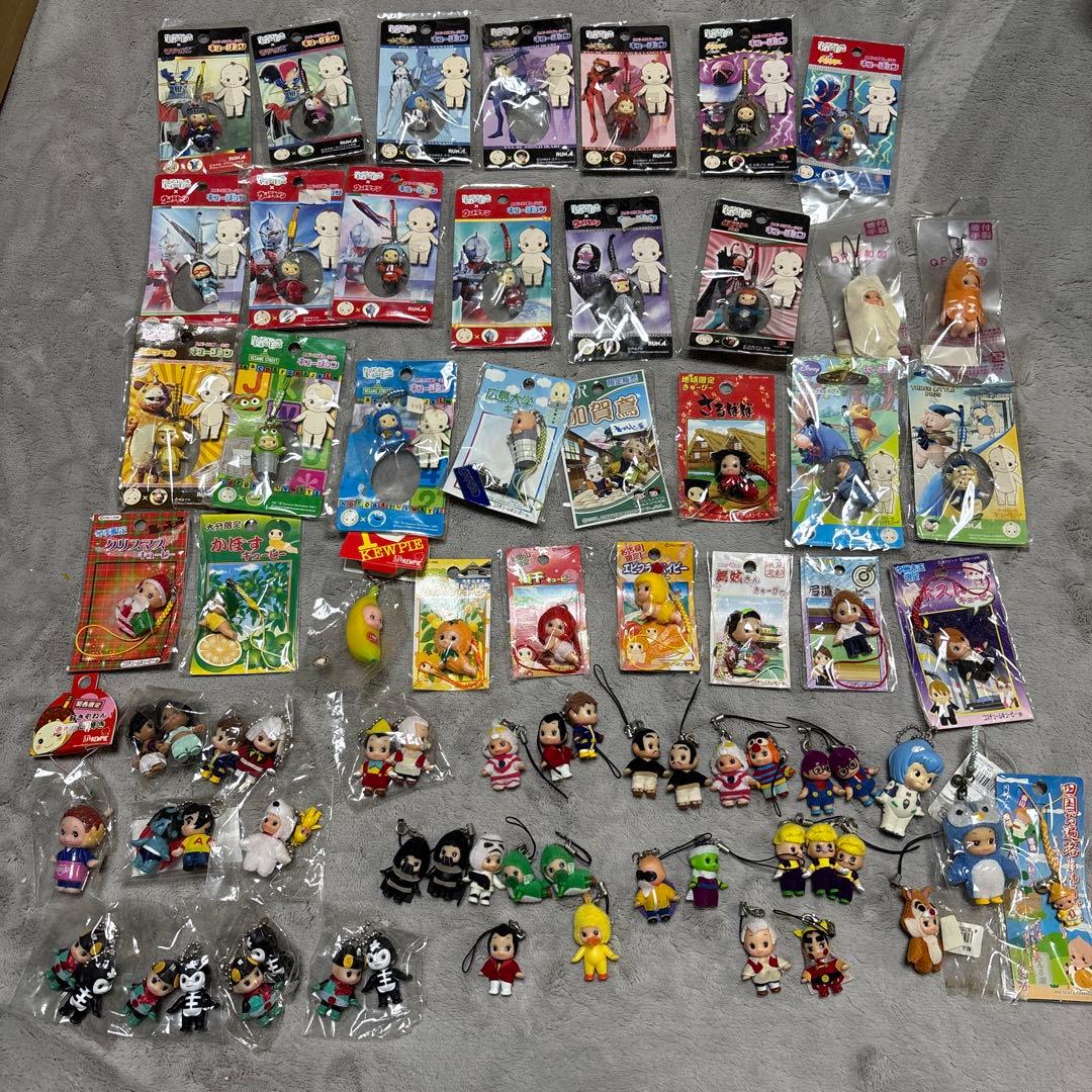 キューピーのキーホルダーのセット