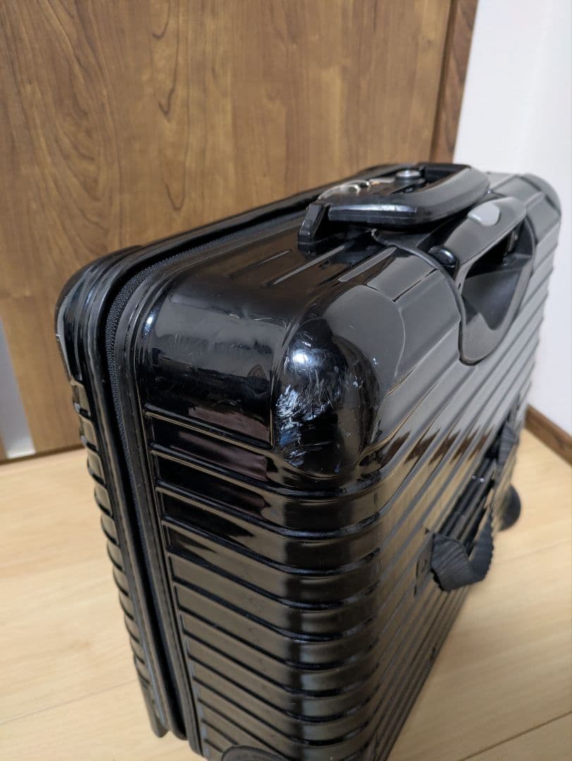 リモワ RIMOWA 機内持ち込み可2輪 ビジネストロリー ブラック